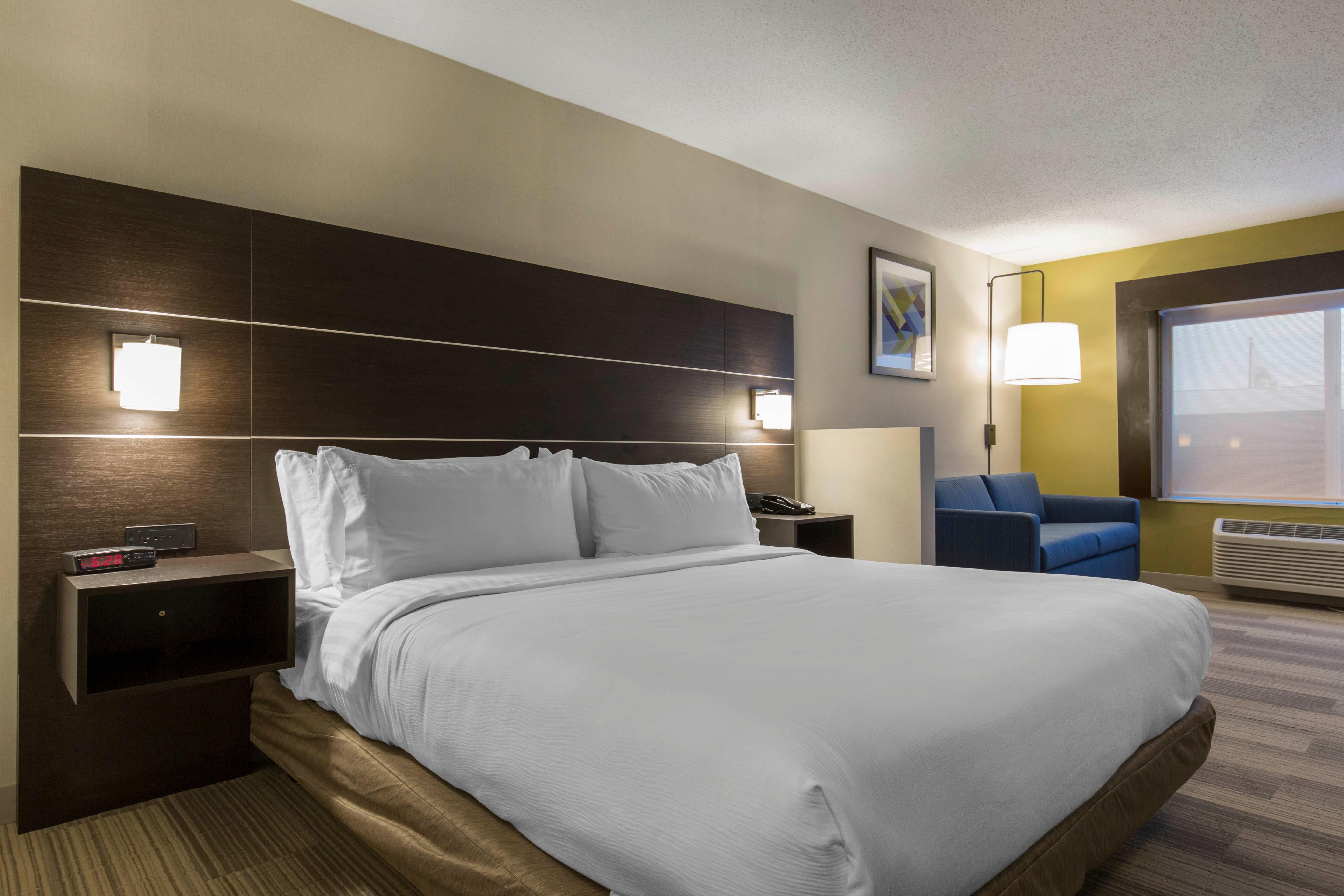 Holiday Inn Express And Suites Chicago West - St Charles, An Ihg Hotel Saint Charles Exteriér fotografie